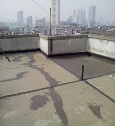 绥江漏水维修 楼顶漏水是什么原因，楼顶漏水维修方法是什么?